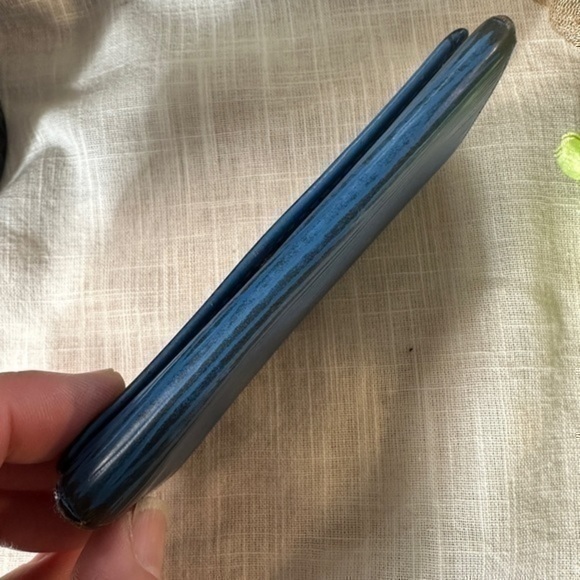 Louis Vuitton Monogram 4 Ring Key holder. Blue Epi leather. - Picture 10 of 10